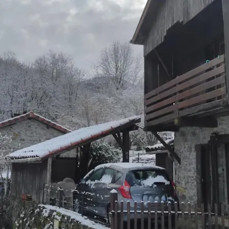 Le Des Trois Ruisseaux Domek letniskowy Fougaron