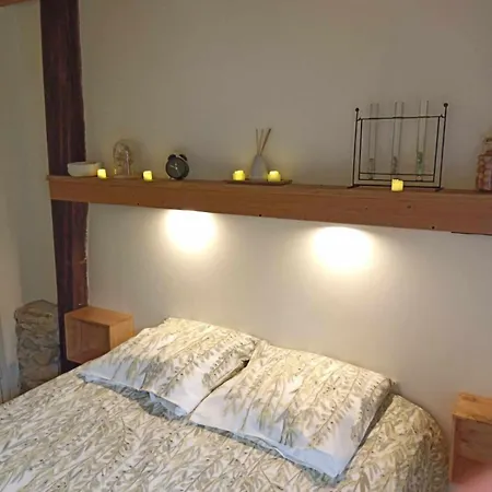 Le Des Trois Ruisseaux Domek letniskowy *